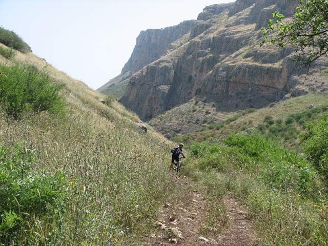 Нахаль Арбель с купанием в источнике. Пятница, 13.05.2011, 8:00. Переносится 26957-0