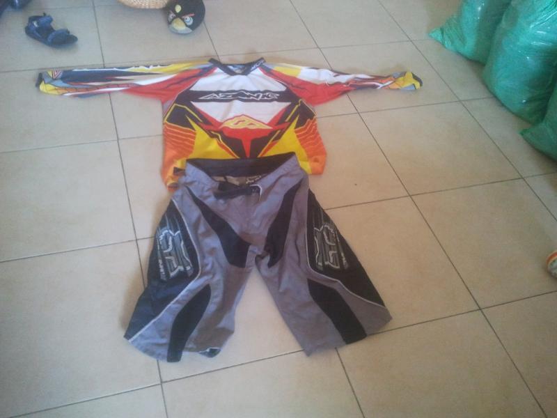 Полсе-праздничная распродажа 38390-3